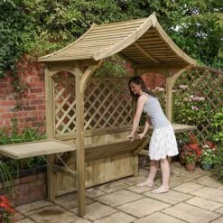 Party Arbour -Garden Centre Store 160724 4