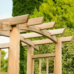 Ryeford Arch 6 Ryeford Arch -Garden Centre Store 161043 2