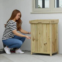 Keep Safe Parcel Store -Garden Centre Store 161419 2