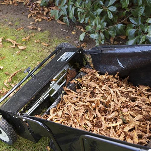 The Handy Push Lawn Sweeper 2 The Handy Push Lawn Sweeper - Image 2