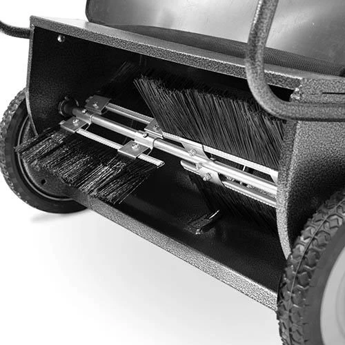 The Handy Push Lawn Sweeper 7 The Handy Push Lawn Sweeper - Image 7