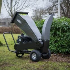 The Handy Petrol Chipper/Shredder 2.25" Capacity -Garden Centre Store 180192 2