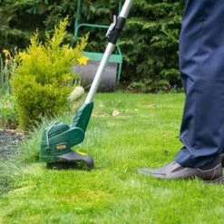 Webb 450w 25cm Cut Electric Line Trimmer 11 Webb 450w 25cm Cut Electric Line Trimmer -Garden Centre Store 180262 5