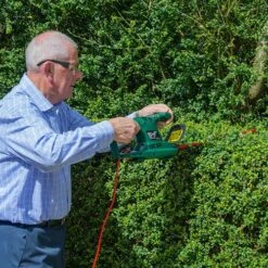 Webb 500w 51cm Cut Electric Hedge Trimmer 12 Webb 500w 51cm Cut Electric Hedge Trimmer -Garden Centre Store 180264 3