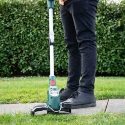 Webb 20VLT 20v 2Ah Cordless Line Trimmer -Garden Centre Store 180266 3