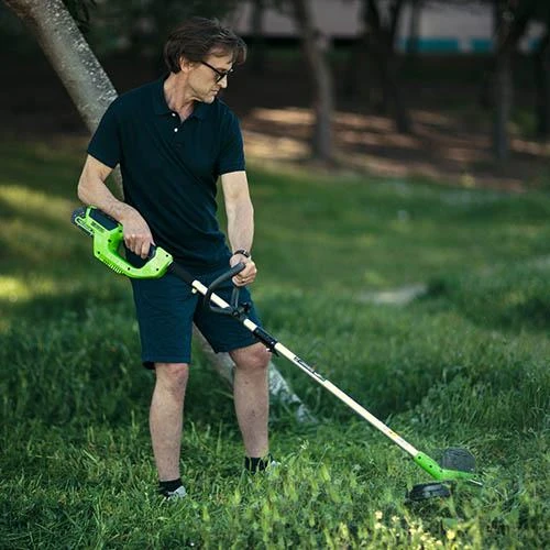 Greenworks 40V Front Mount Trimmer With 2Ah Battery & Charger 2 Greenworks 40V Front Mount Trimmer With 2Ah Battery & Charger - Image 2