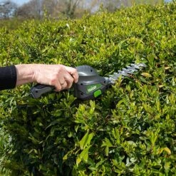 Cordless Shrub And Grass Shear -Garden Centre Store 180308 2