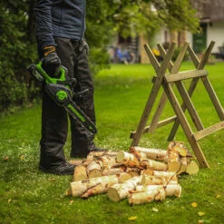 Cordless Brushless Chainsaw With 2Ah Battery & Charger 7 Cordless Brushless Chainsaw With 2Ah Battery & Charger -Garden Centre Store 180365 3